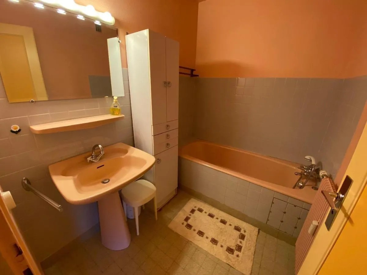 Apartment Appartement T3 Cosy Avec Balcon, Proche Pistes De Ski, Parking, Cheminee Et Wifi - La Clusaz - Fr-1-459-201