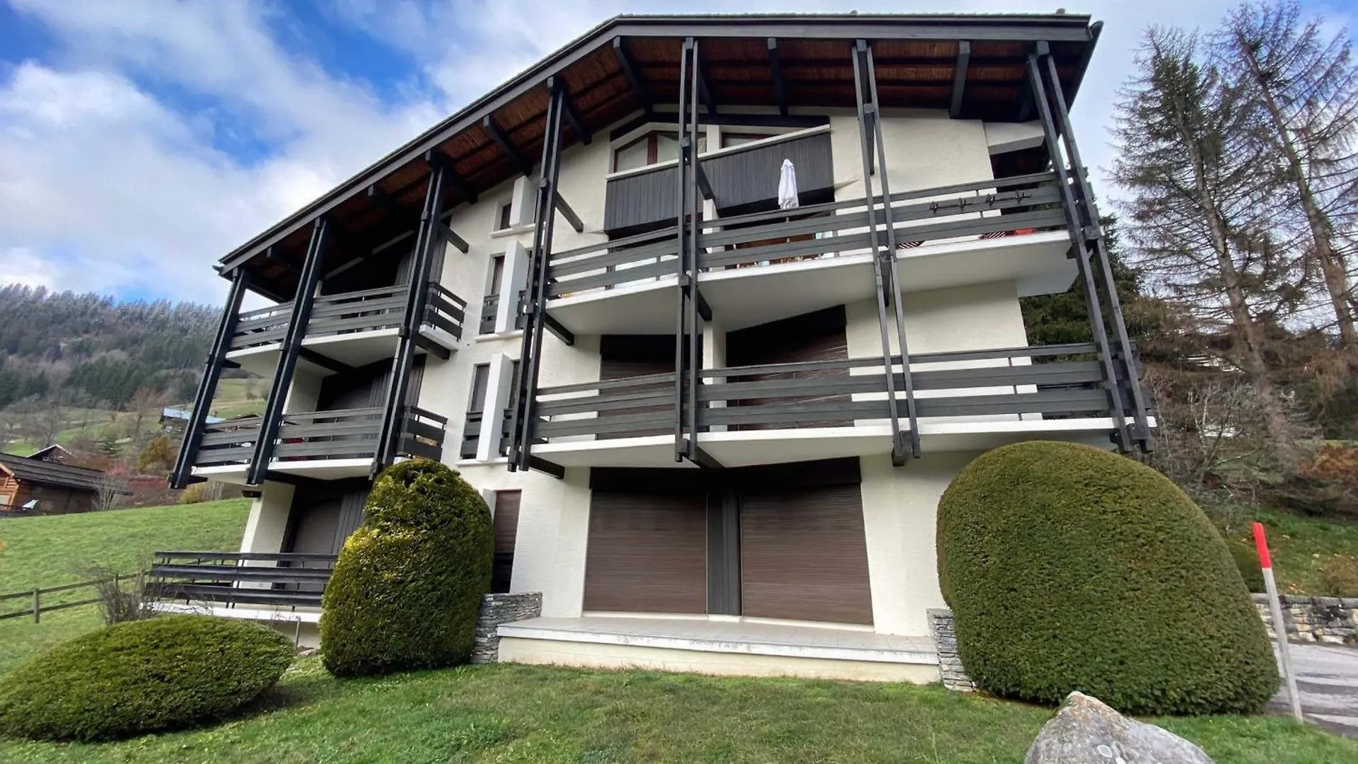 Apartment Appartement T3 Cosy Avec Balcon, Proche Pistes De Ski, Parking, Cheminee Et Wifi - La Clusaz - Fr-1-459-201