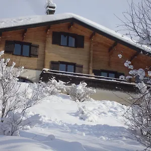 D'hotes La Trace Bed & Breakfast